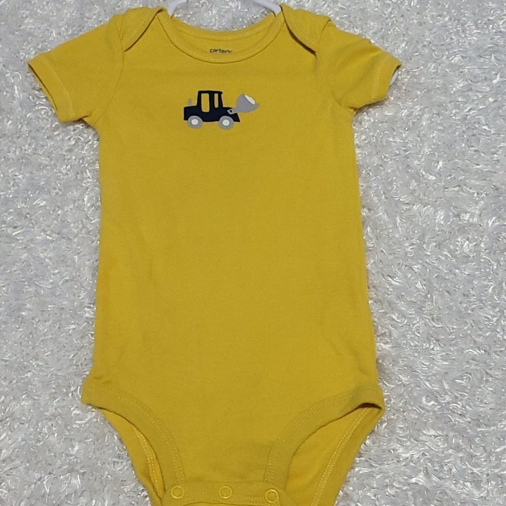 3 BOY bodysuit bundle - Picture 3 of 6